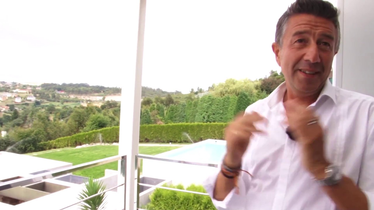 QUE CASAS! TVG - JOSE ABEIJÓN - A CORUÑA