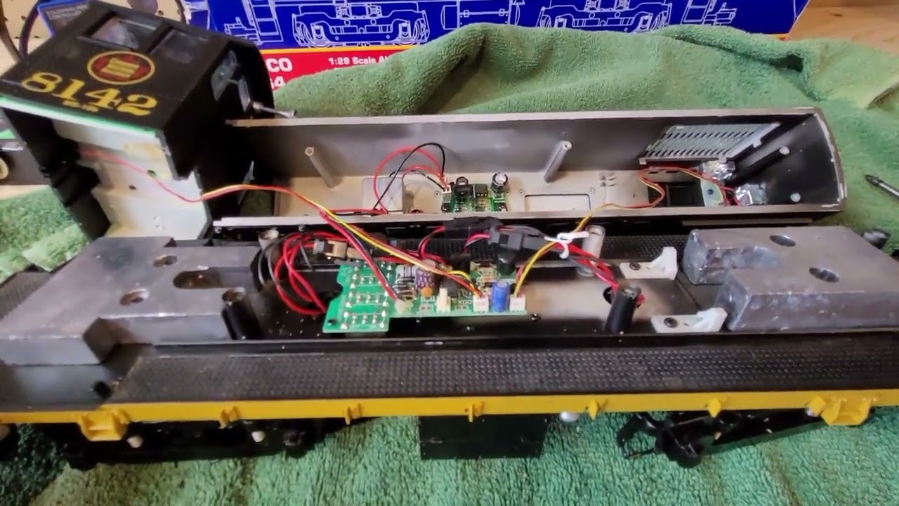 G Scale RailPro Installation In the CN Alco S4 Switcher PT 2 | Garden Railroad