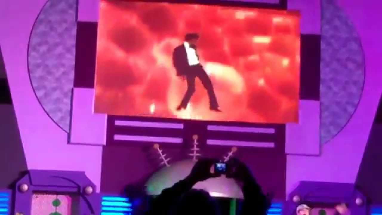 Michael Jackson Megamix - Disney World - Tomorrowland Dance Party