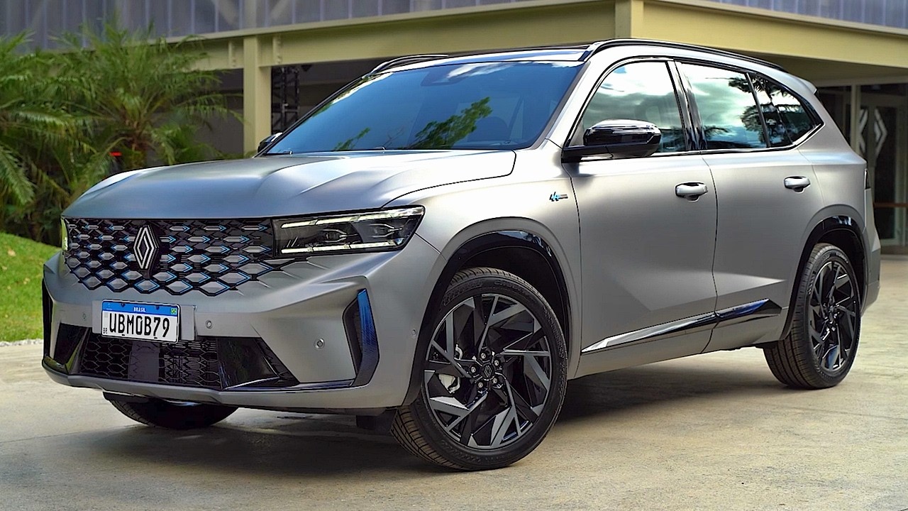 2026 Renault Koleos - Exterior and interior, driving