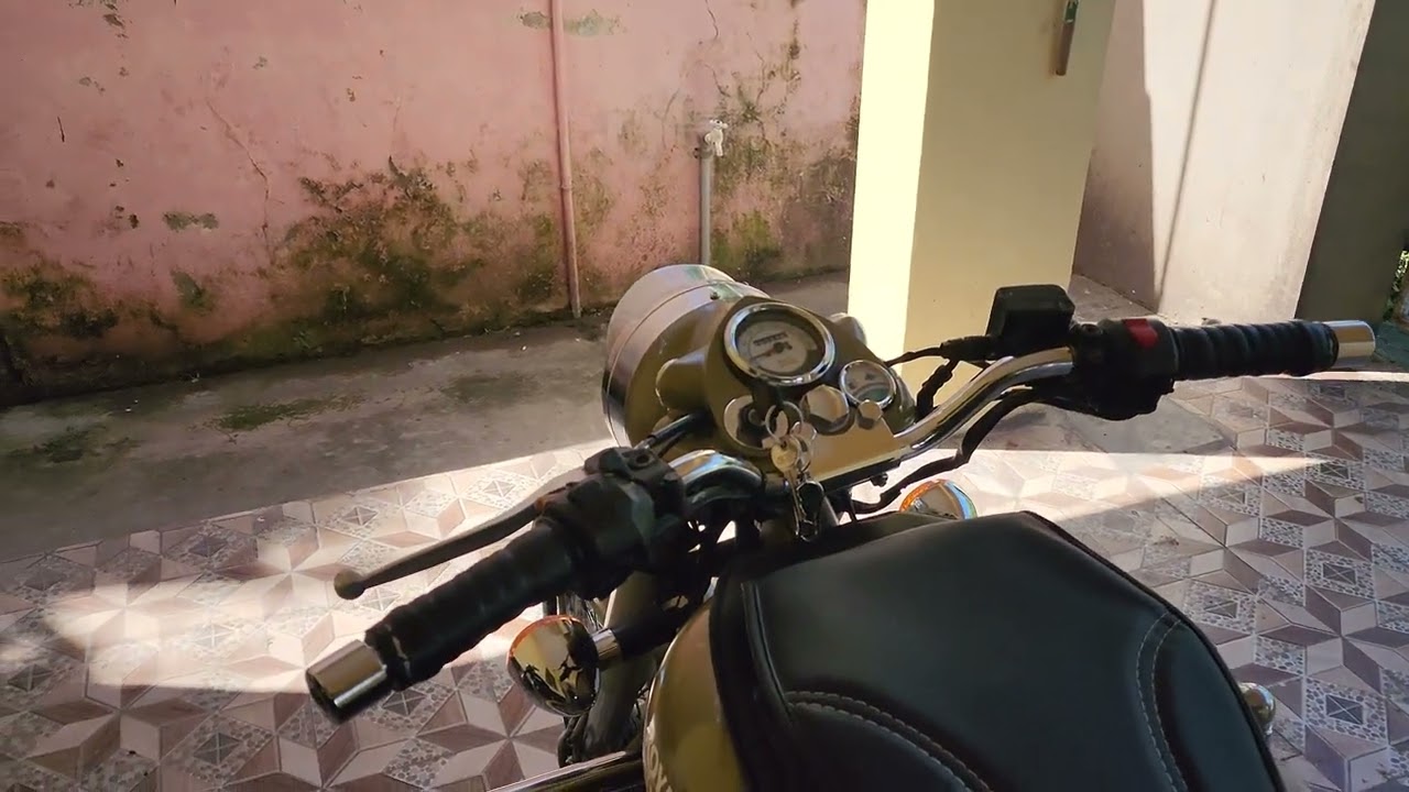 Royal enfield 500ccs ! why the craziness? why the cult following? #royalenfieldclassic500 #500cc