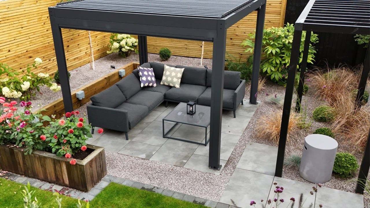 Incredible Garden Makeover | Outdoor Bar, Pergola & Seating Area