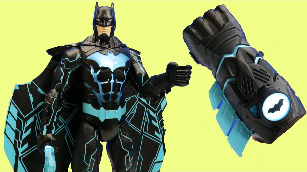Batman Gauntlet Stops Thanos Ultimate Infinity Gauntlet | Pretend Play With Batman Toys