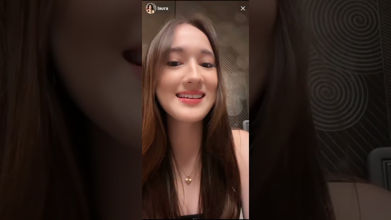 LAURA LIVE TIKTOK 🎥