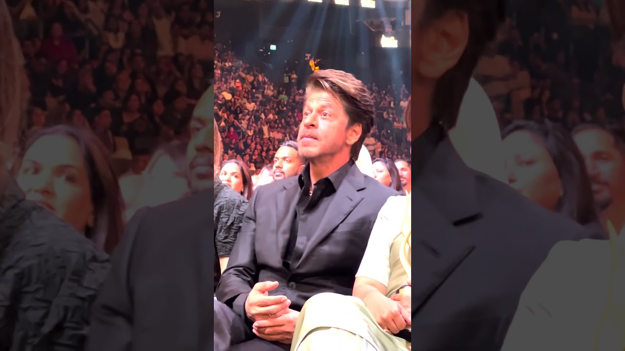 All time charming SRK!!