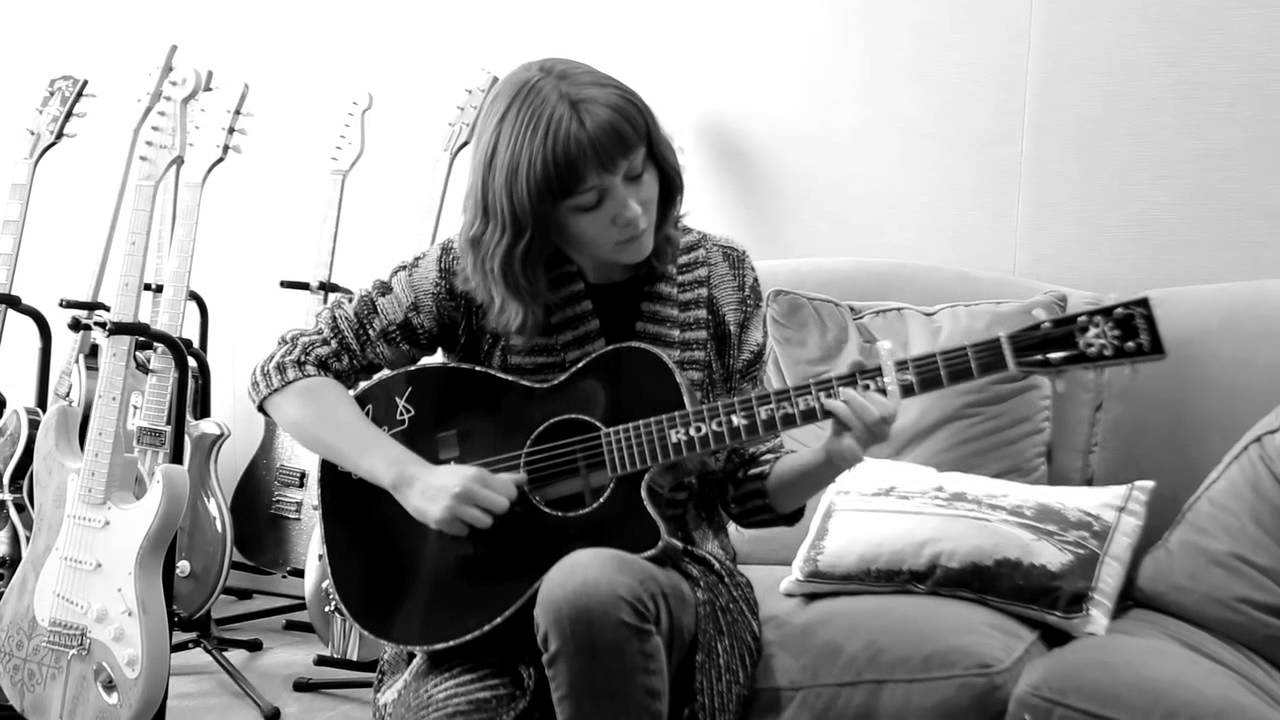 Molly Tuttle - White Freightliner Blues