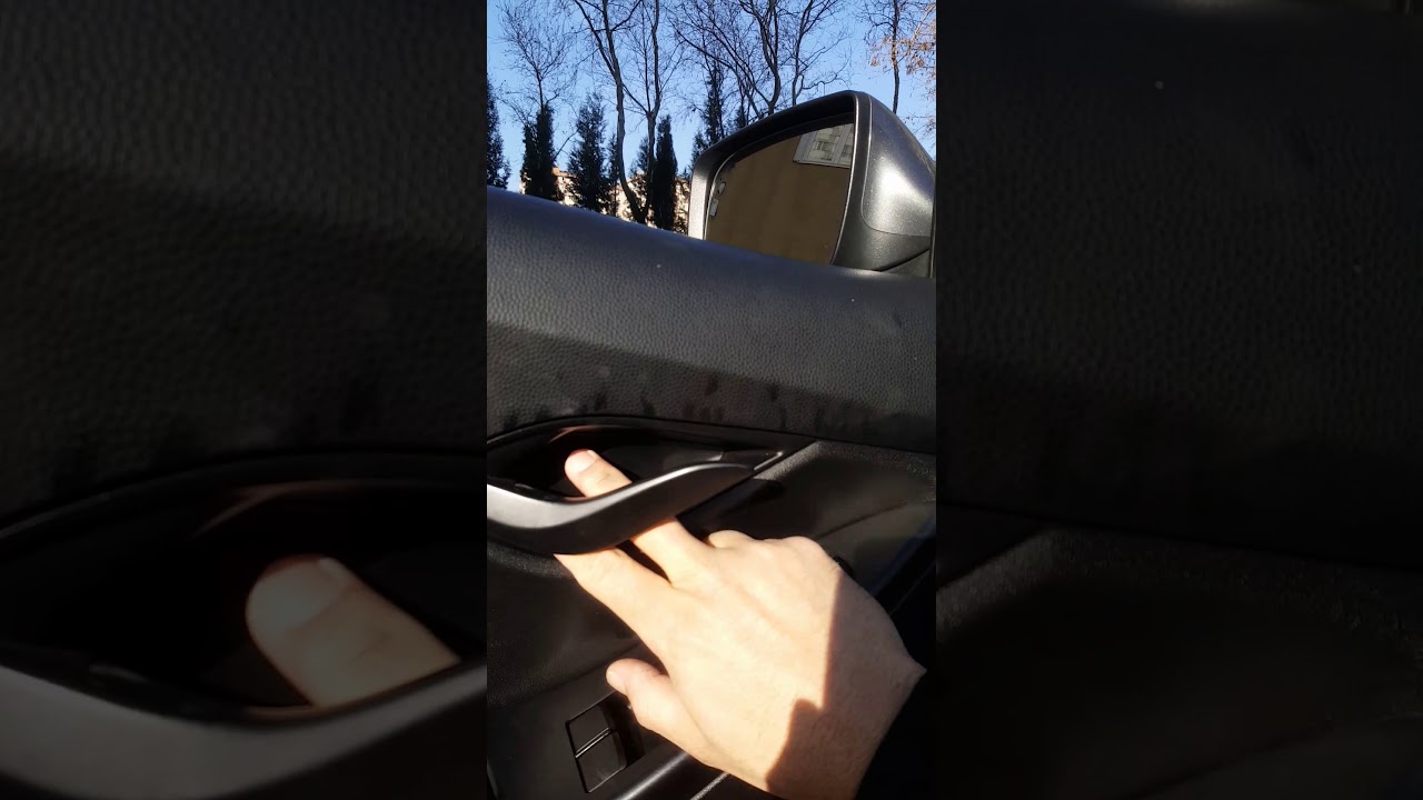 Hyundai ix20 iç kapı döşemesi sökümü