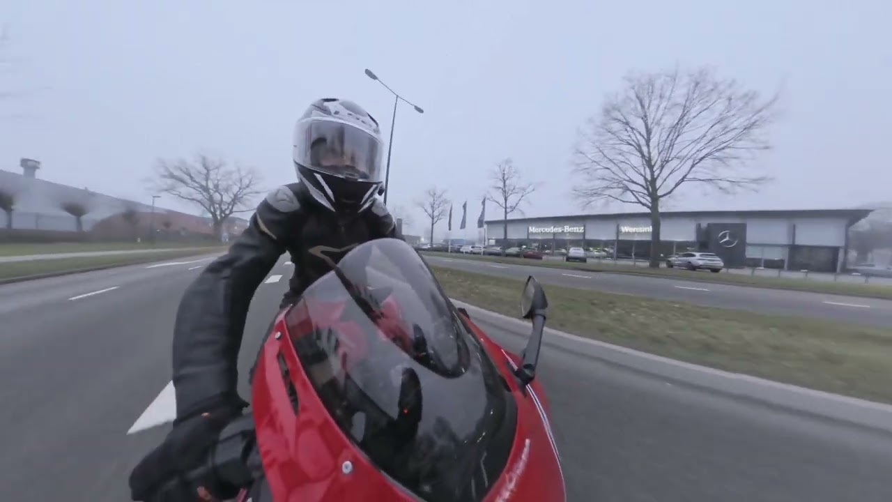 hollanda soguk bir gun honda cbr 600rr  2025 ile rodaj yapmak:)