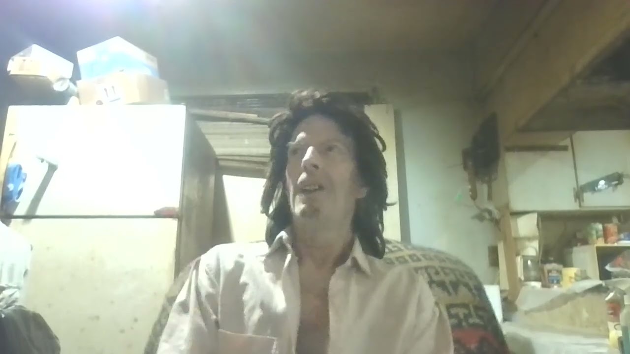 Злые соседи получили свою карму.