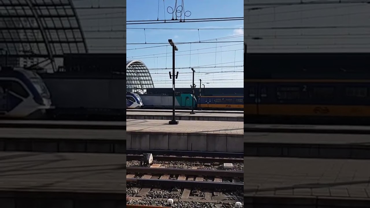 NMBS/SNCB Class 28 - 2803 NS Class 186 Arriving at Amsterdam Centraal Station on 21/06/22 