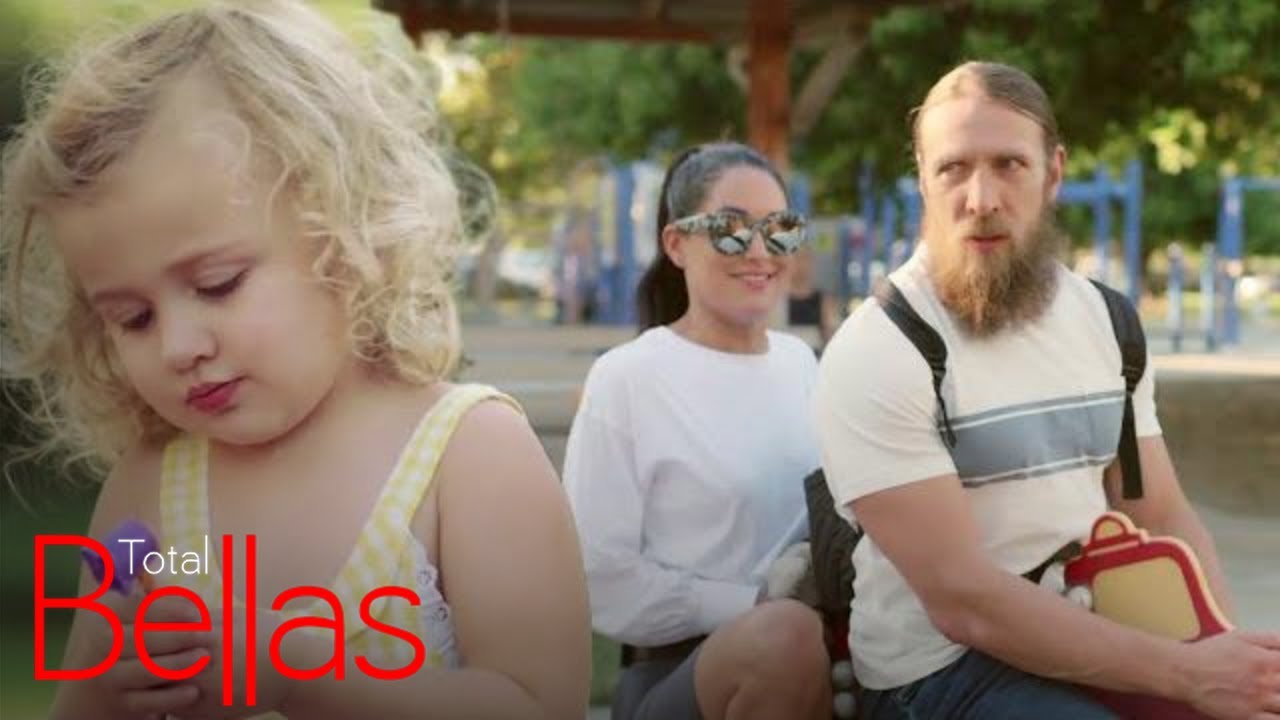 Brie Bella Wants Hubby Bryan to Be Lovey-Dovey in Public | Total Bellas | E!