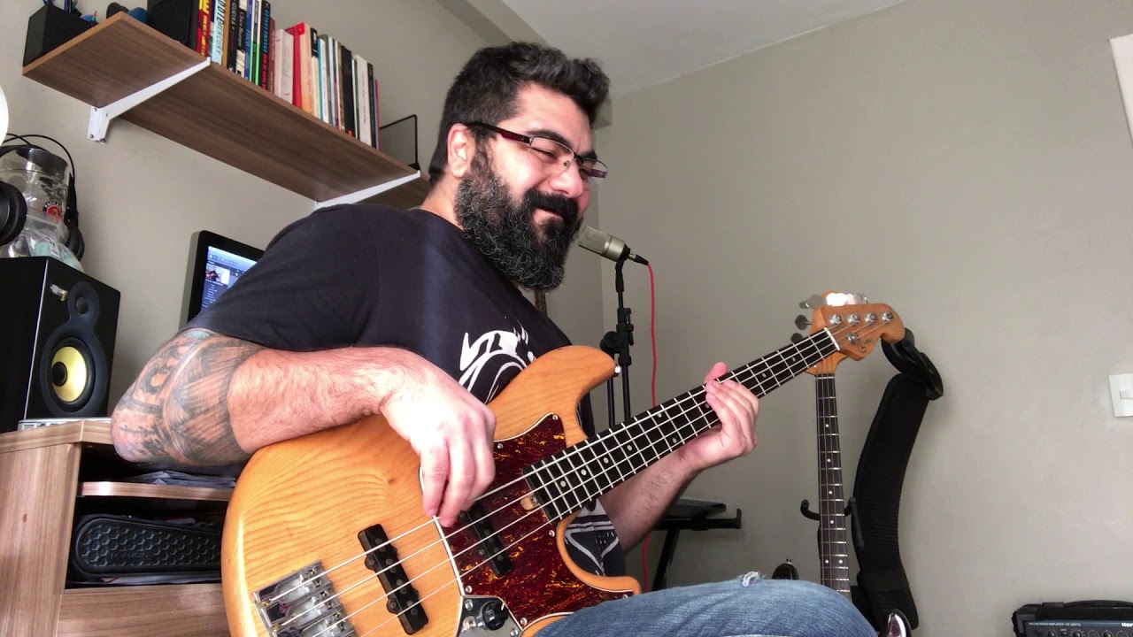 Aeroplane - Red Hot Chilli Peppers Bass Cover By Rafael Garrafa