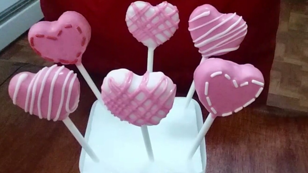 Valentines day cake pop