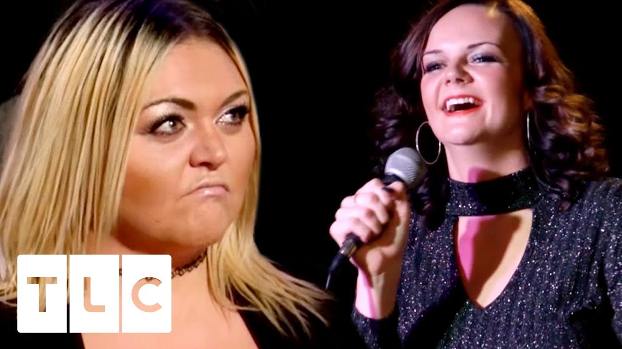 Krista Embarrasses Lindsay On Stage! | My Giant Life