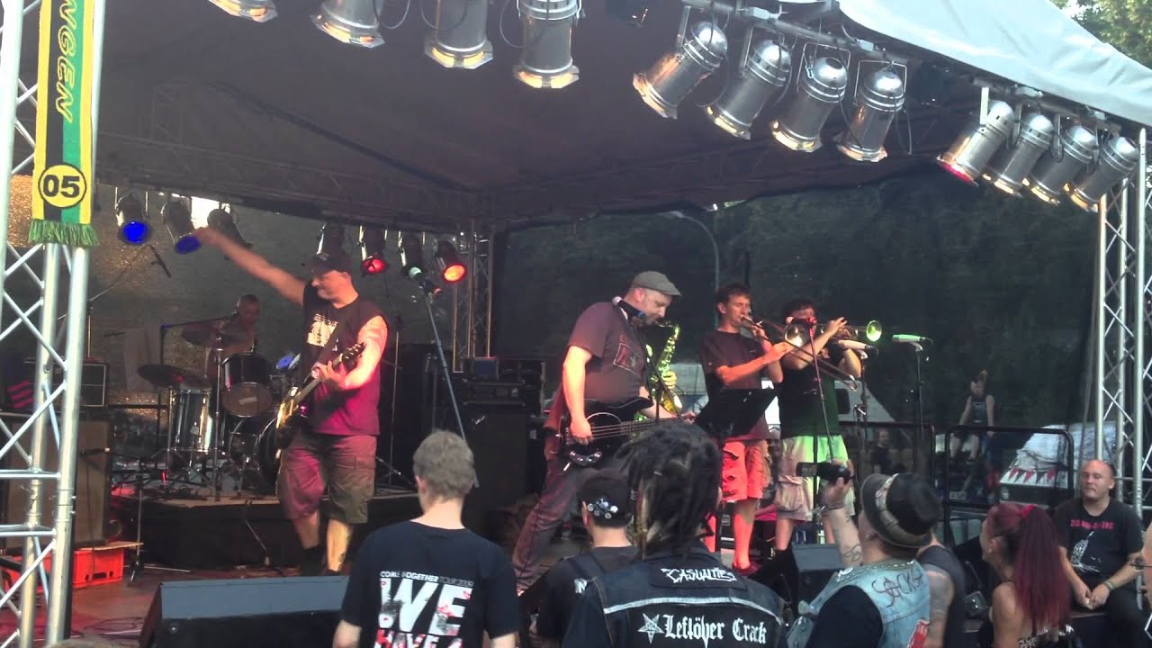 NO RESPECT - live - 30 Jahre JuZI Göttingen