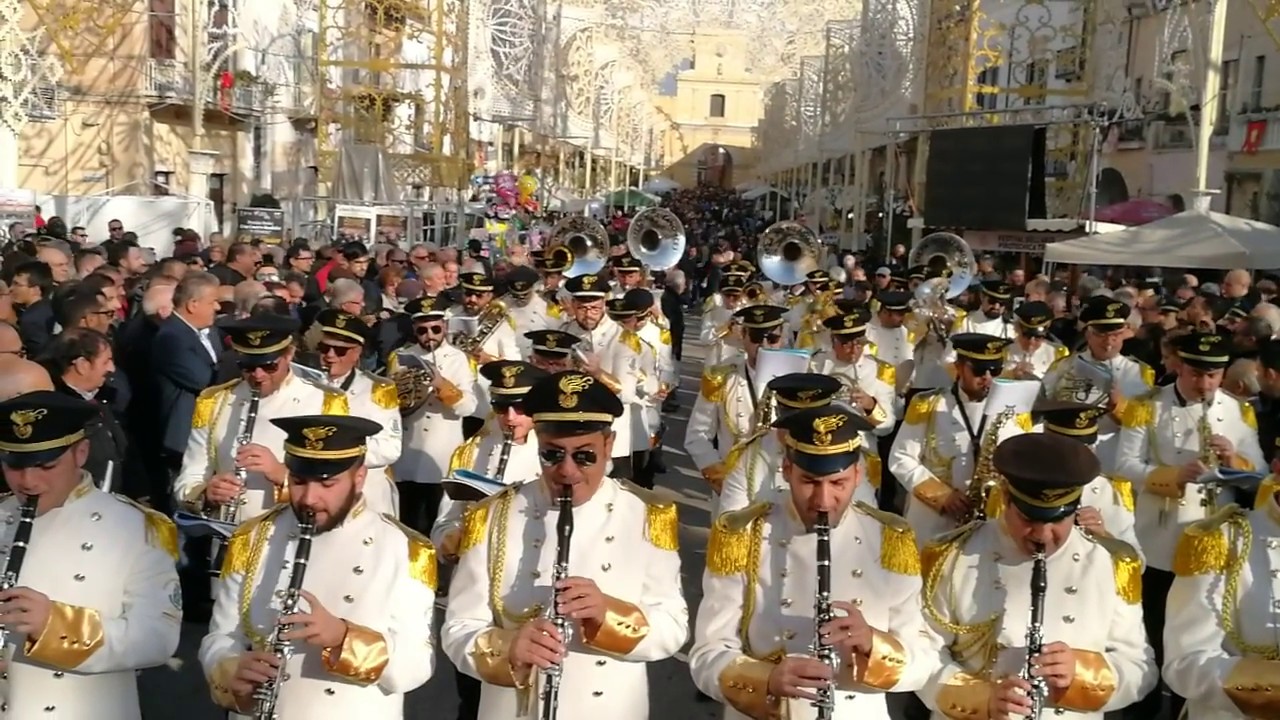 ADELFIA 2018 - ''Folletta'' di G. Orsomando - Gran Concerto Bandistico città di Ailano (CE)