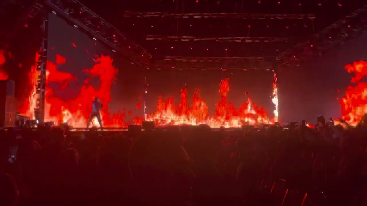 Baby Keem & Kendrick Lamar - Family Ties (Coachella Fest Weekend 2)