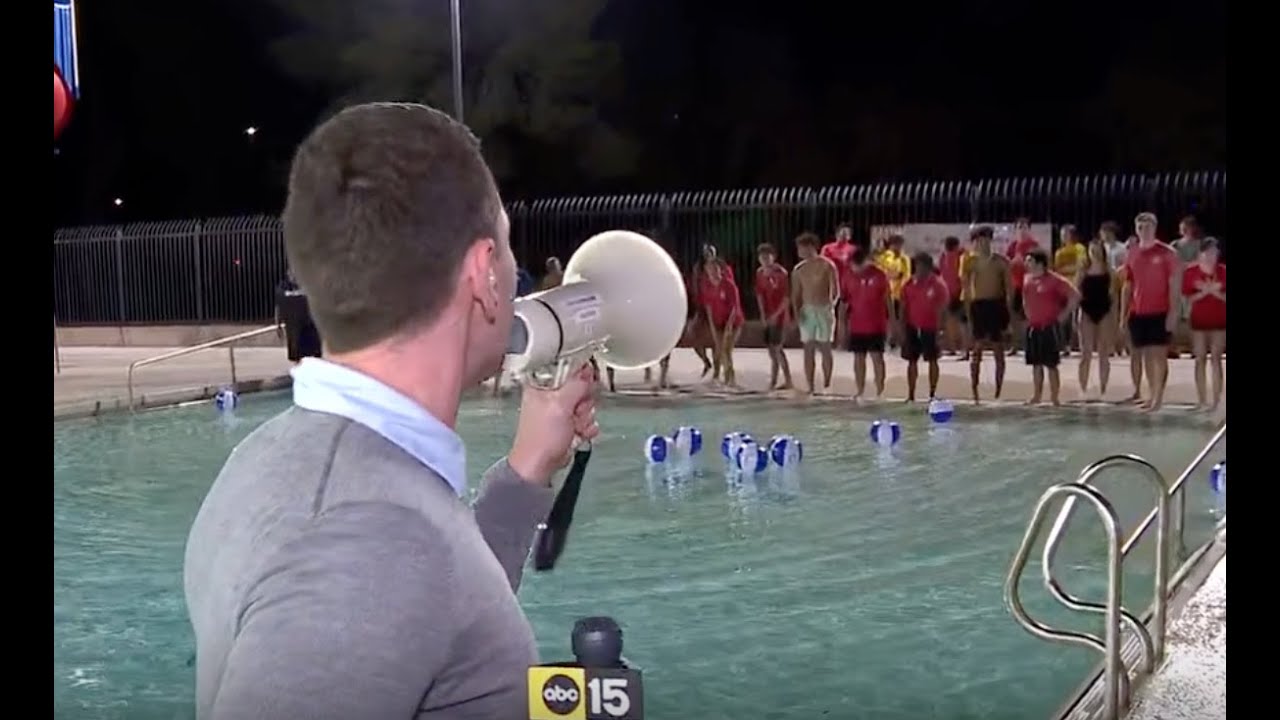 Phoenix lifeguards take the 'polar plunge'