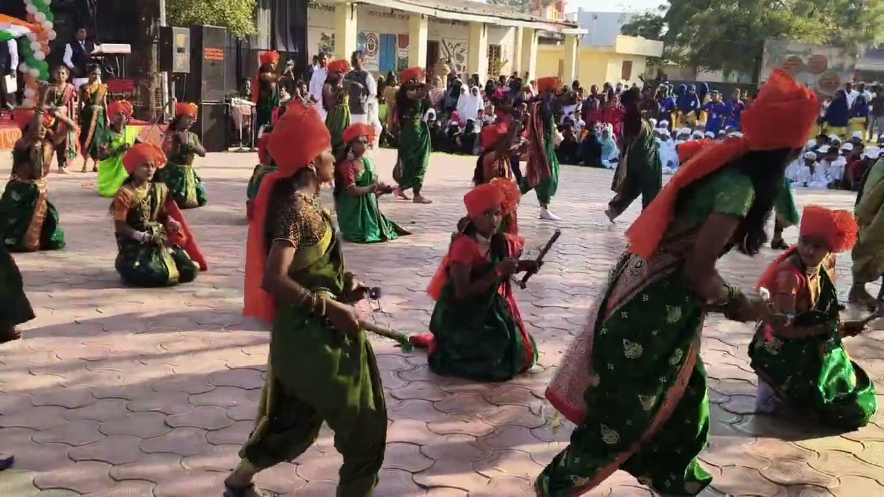 लेझीम पथक जिल्हा परिषद प्राथमिक शाळा लिंबे जळगाव.