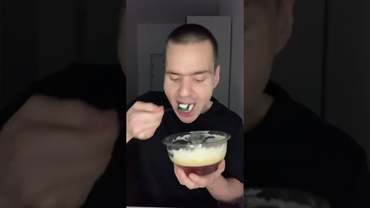 [Waitrose] Strawberry Trifle