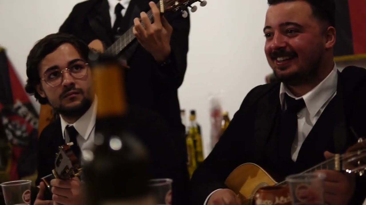 ÁTOA - Romance de Balcão ft Seistetos