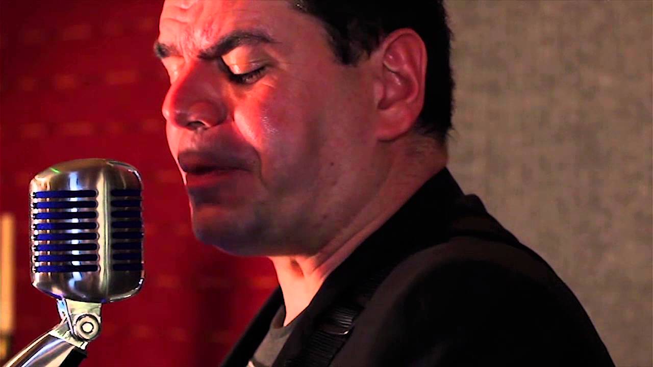 Frost* - Heartstrings (from 'The Rockfield Files' DVD)