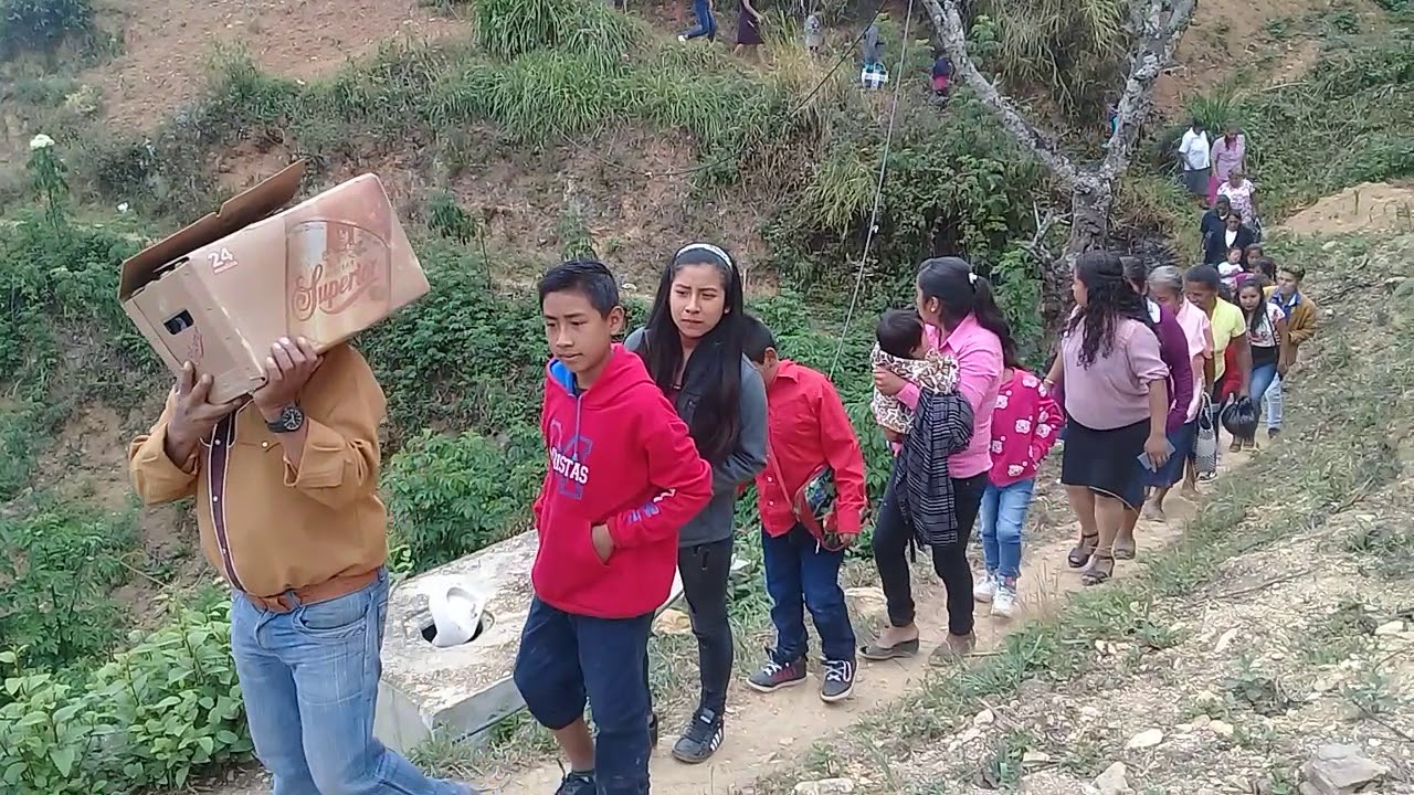 Agua duente Mazatlán Villa de flores oaxaca la prentacion de David martinez y su futura esposa