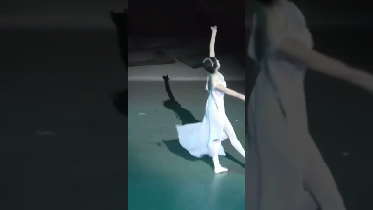 marachok as Medora and zverevkos2018 as Conrad in Le Corsaire 🤍
