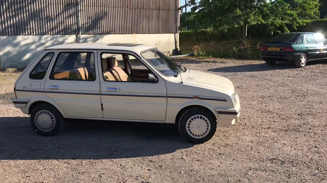 Mini Metro Vanden Plas - Bradley James Classics