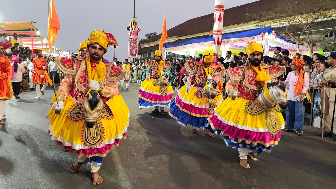 Huge crowd witnessed Shigmo float parade at Panjim