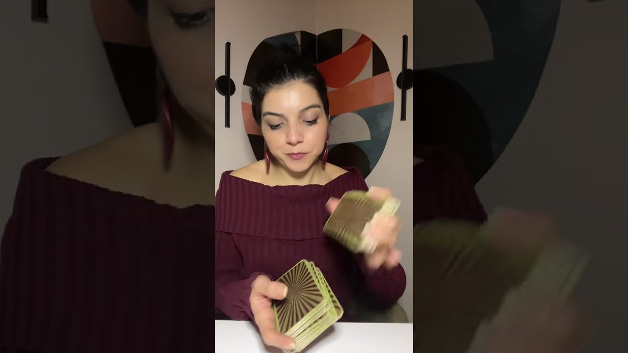 Senin eksiğin yok sen bana fazlaydın diyor aklınızdaki kişi 💕 #aboneol #tarot #aklımdakikişi #enerji