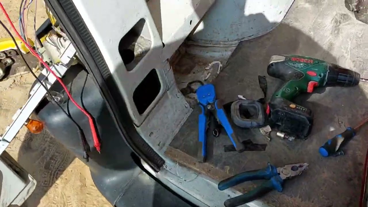 Samodzielny montaż haka holowniczego, Movano A, Master 2, Interstar