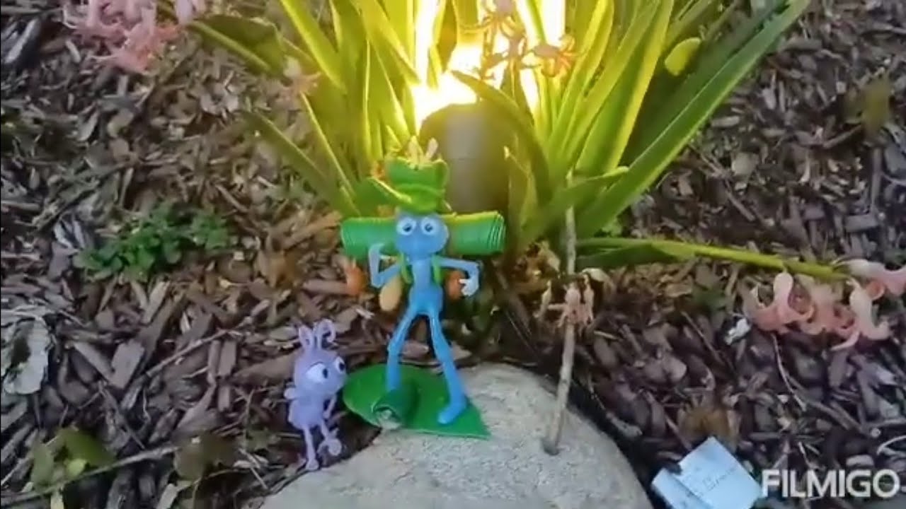 Pixar Featured Favorites Mattel - A Bug's Life : Flik and Dot 🐜🐝🐞🦋🐛🐌🪲🕷🪳🦗🦂🦟🪰🪱🕸🌺☘️🍀🍃🌵🌿🌾🌹⚘️🌸🍄🌱🐣🐤🐥🍇💧🩸💙💜🪺