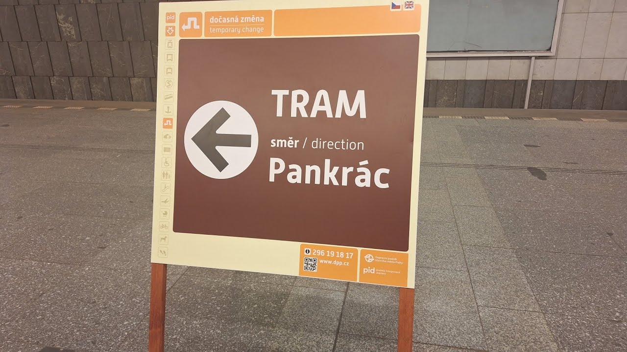 Průjezd metrem C uzavřenou stanicí Pankrác. 18.1.2025
