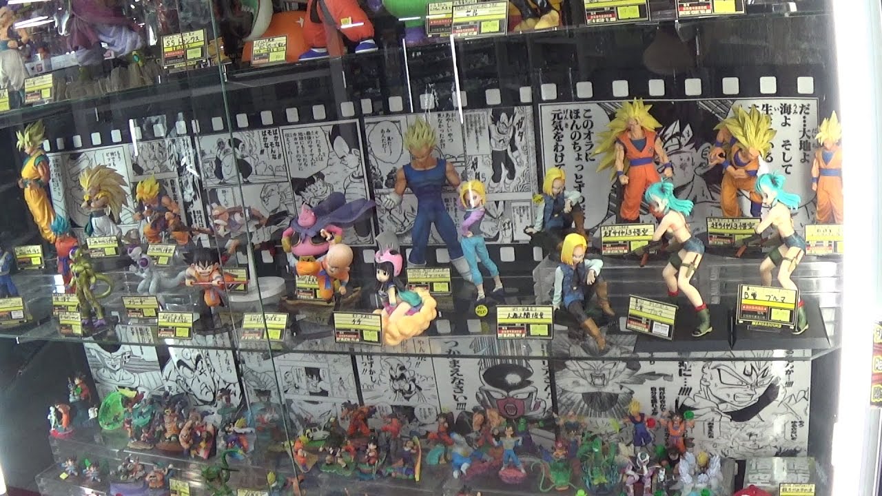 Dragon Ball Z - Tienda en Japón repleta de figuras!