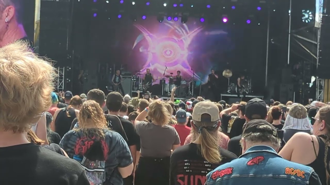 Orgy "Stitches" live