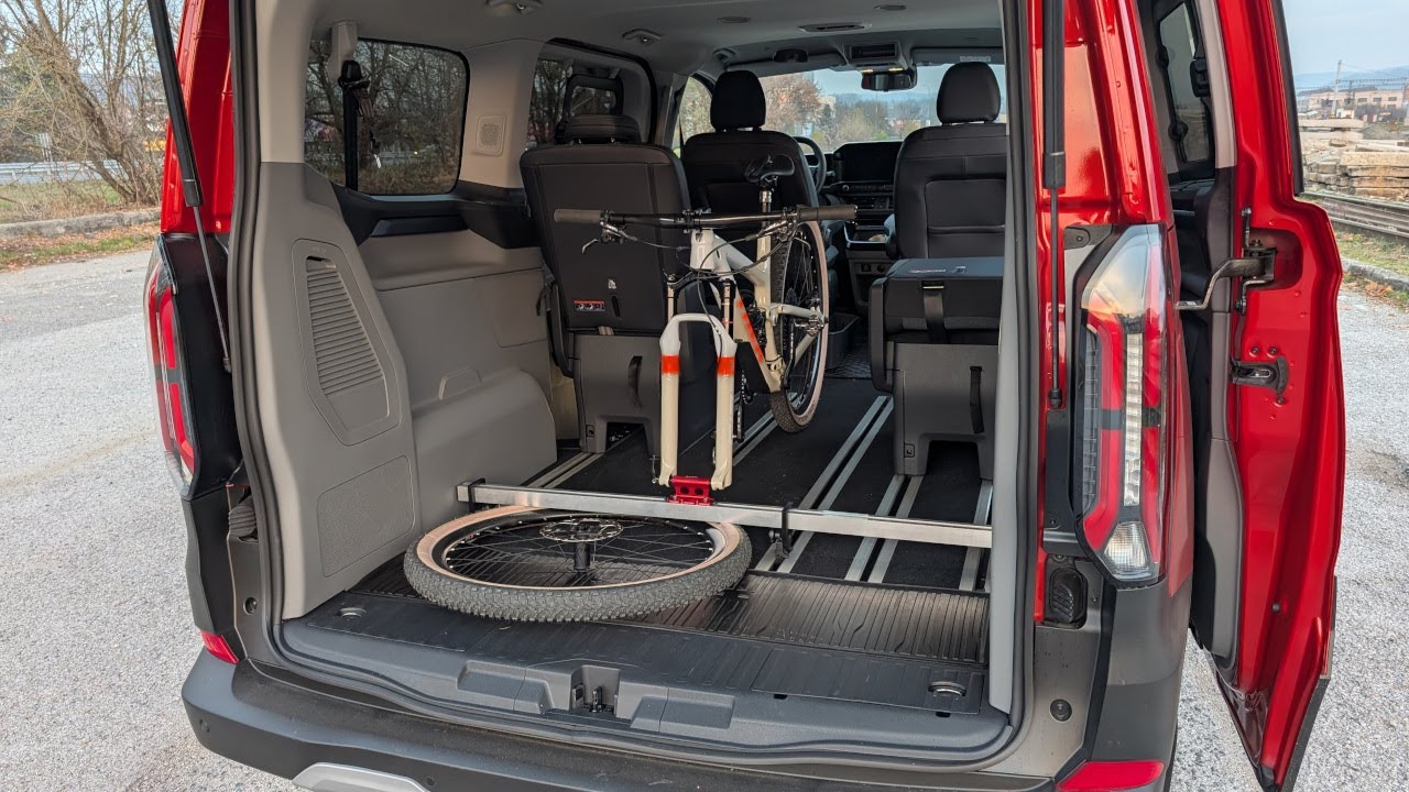 Ford Tourneo Custom 2024 - DIY bike transport