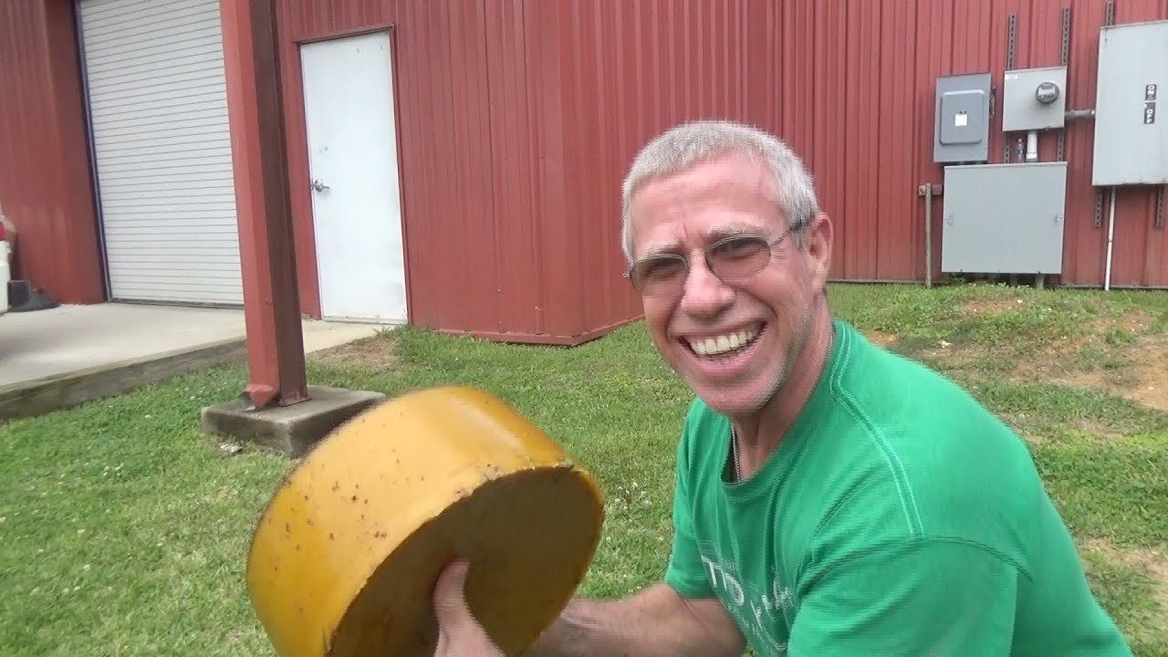 Innovative idea to simplify rendering bees wax.