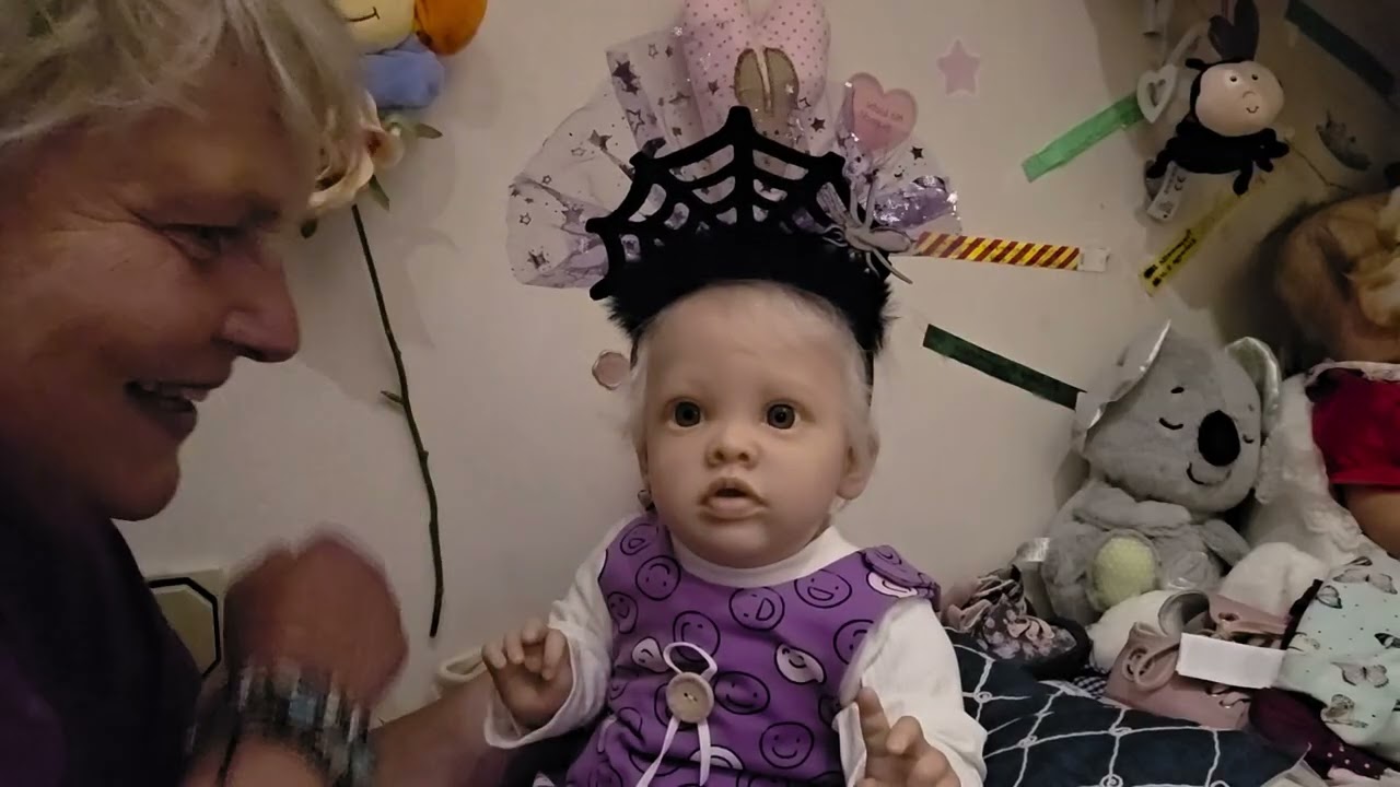Kleine Halloween Queen  👸🧙🧌🎃👻🤡🕷#@SAUERGAMING
