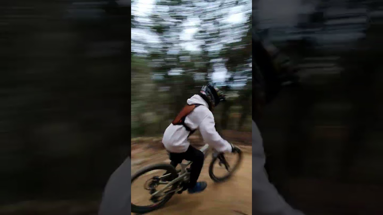 mtb #mtb #downhill #dh #shots #jump #yt tues #shorts