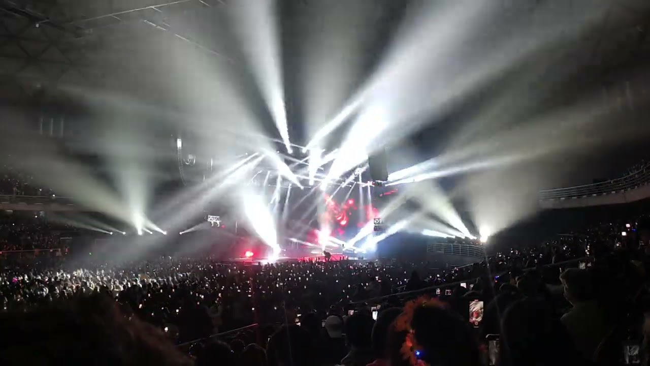 Cami - Intro + Anastasia (nueva canción) + La Entrevista - Movistar Arena 2022