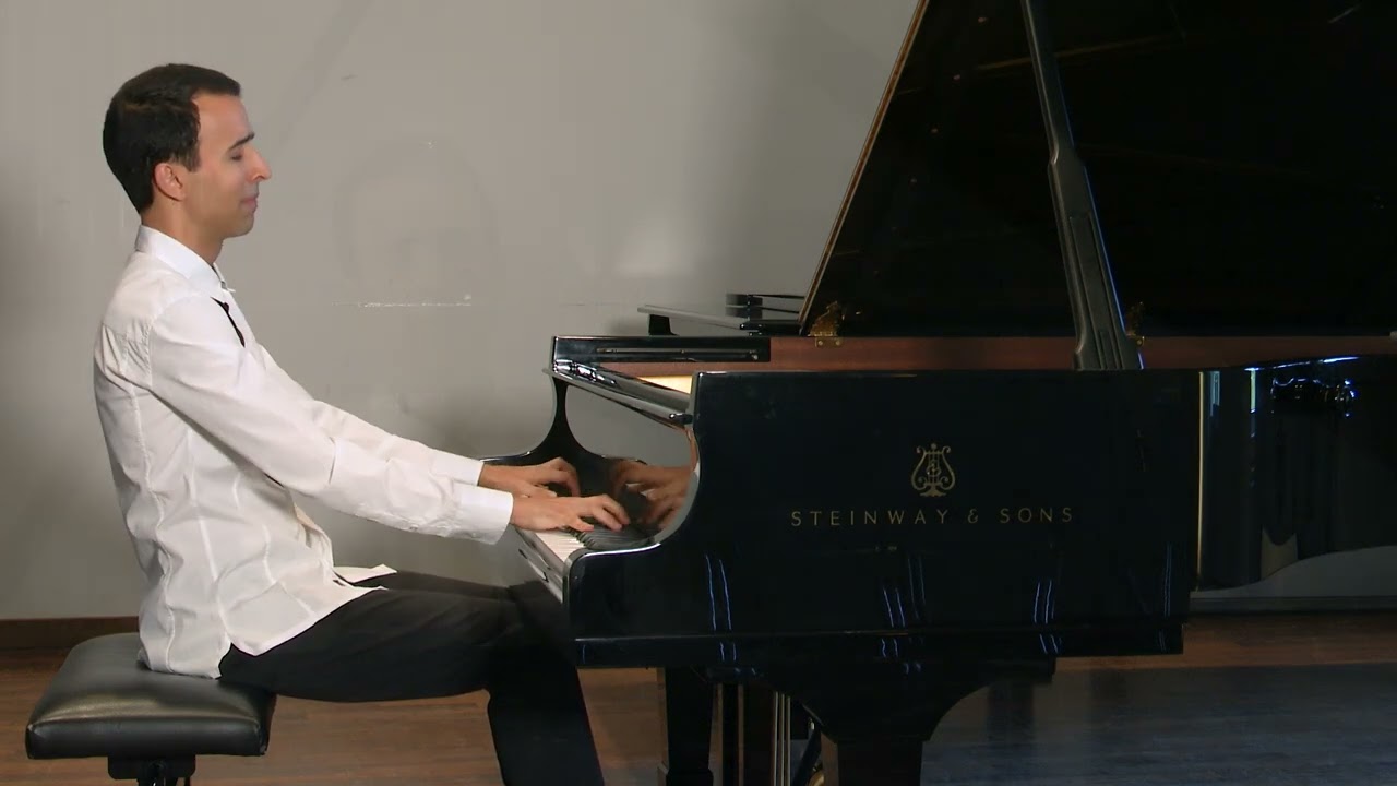 Alexander Scriabin: Etude Op. 8, No. 1 / Rafael G&oacute;mez-Ruiz