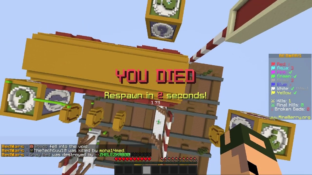 PLAYING A GAME OF BEDWARS! (we didn't win)