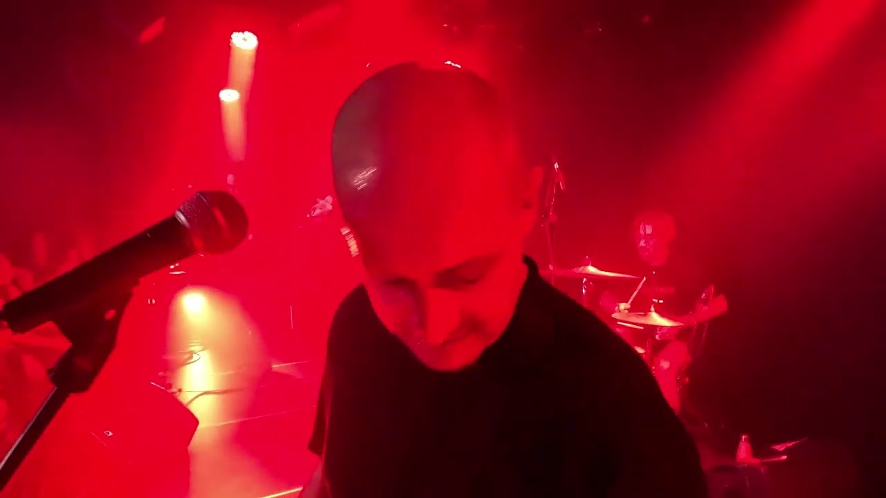 Flying Donuts - Back off @lasourisverte.epinal 11/10/2025
