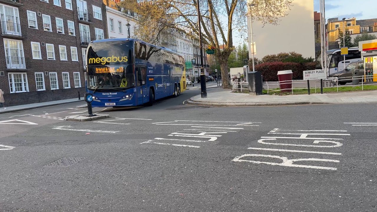 London victoria coach station buses departure 