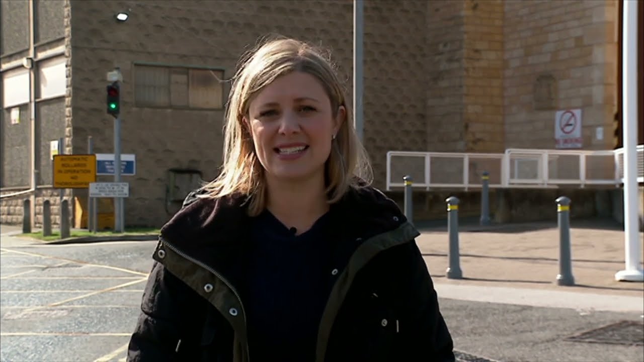 BBC Look North: Prisoners released from Armley prison in Leeds