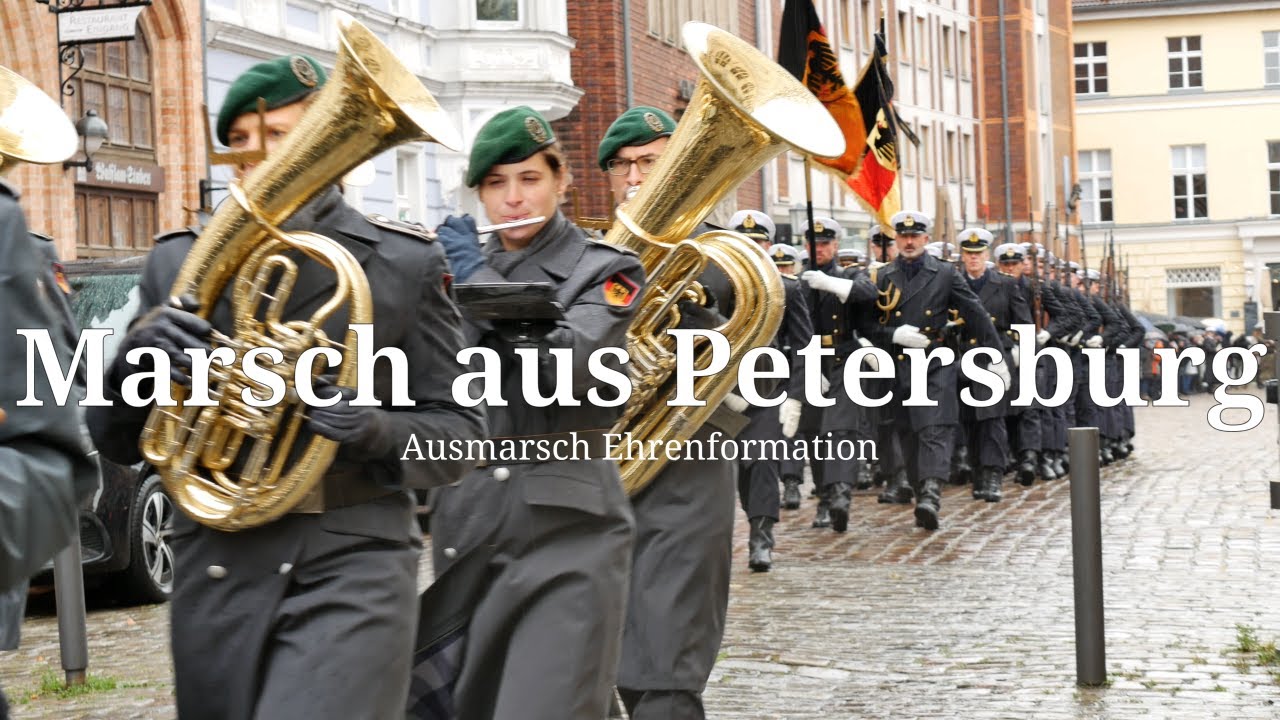 Marsch aus Petersburg - Ausmarsch Ehrenformation Marinetechnikschule / Wachbataillon in Stralsund