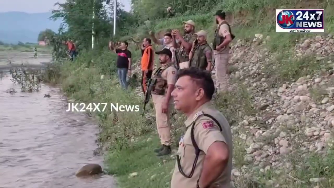 2 People Trapped in Basantar River While Crossing on Tractor Trolley, Rescued Safely by Teams