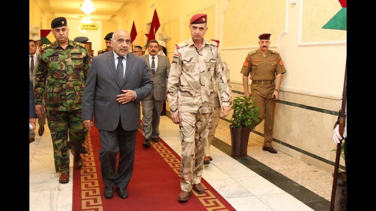 القائد العام ووزير الدفاع وكالة يجتمع بكبار القادة