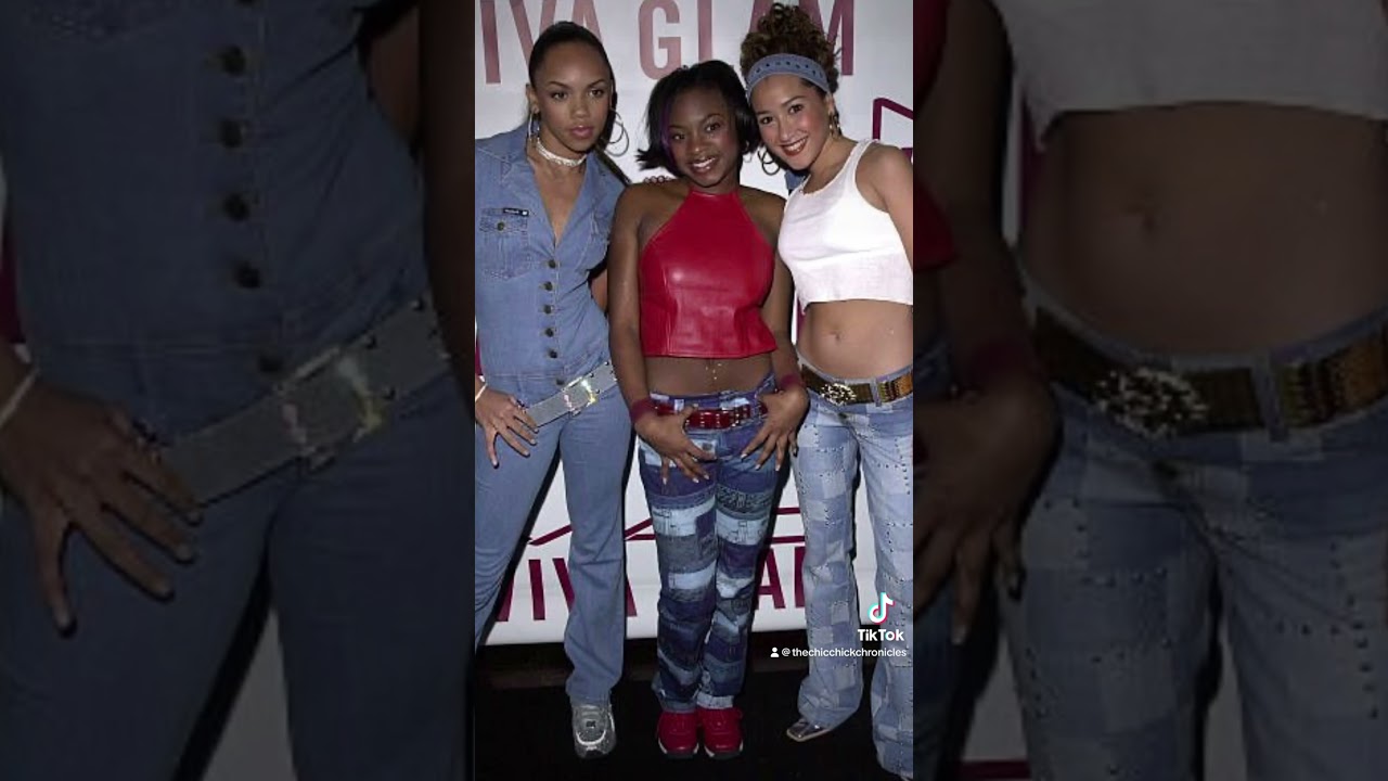 190s Girly Style #90s #fashiontips #fashion #fashionblogger #style #hiphop #shorts #viral